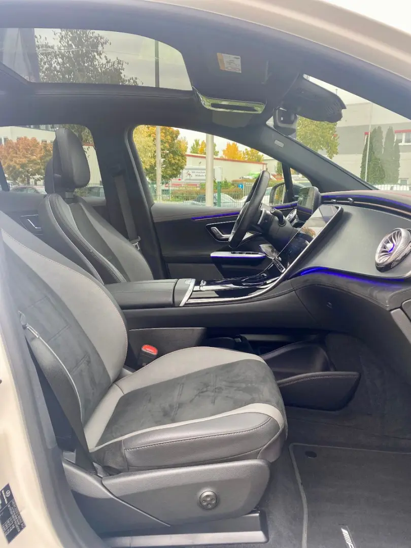 EQE SUV 300 AMG Night Airmatic Pano Burmester