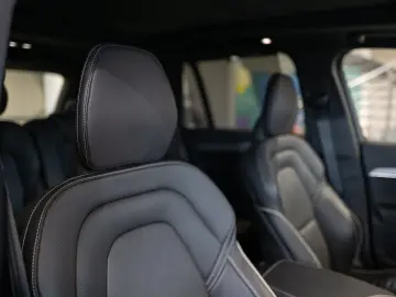 XC 90 AWD Plus Dark