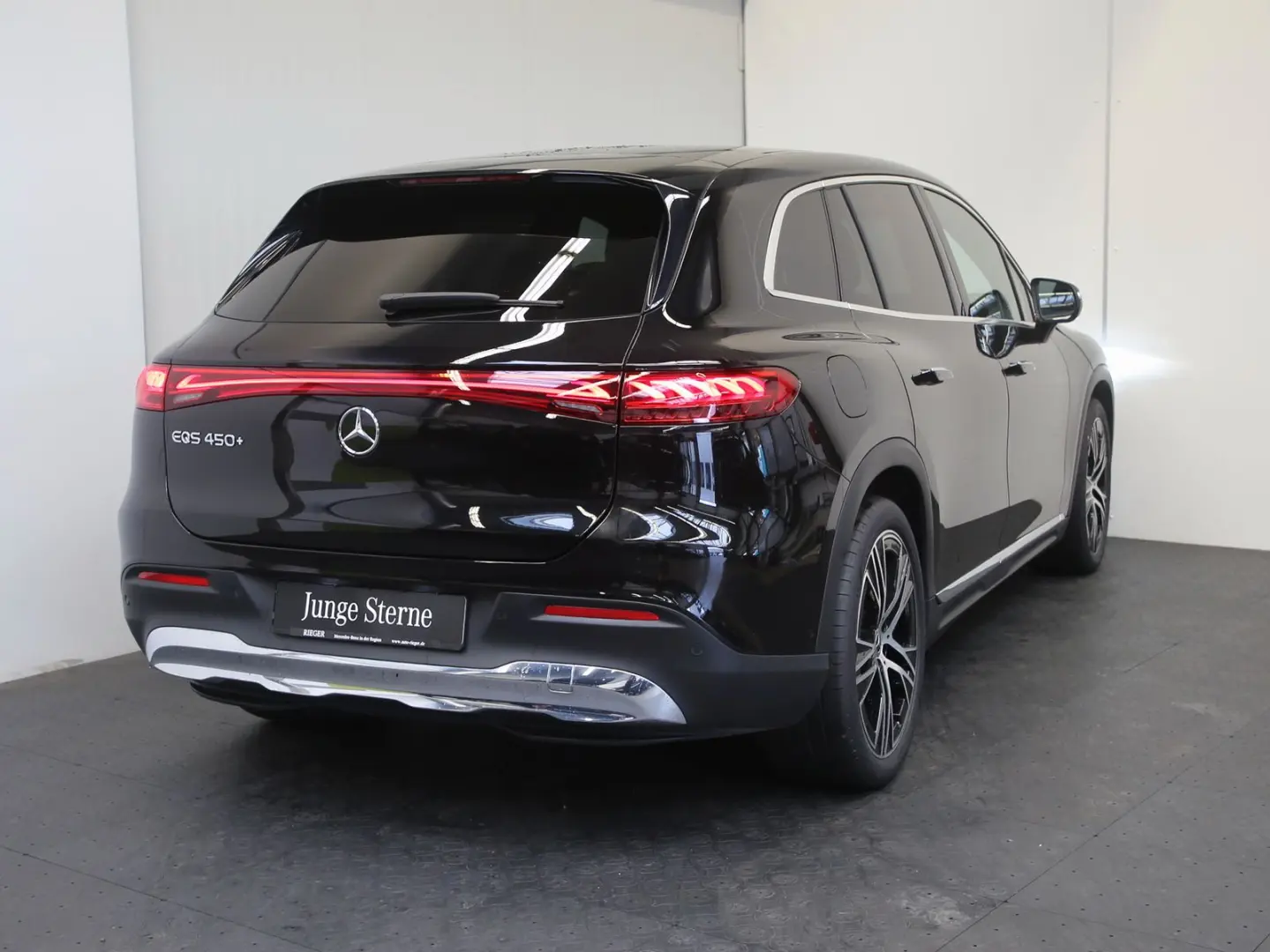 EQS 450 SUV   Electric Art Pano Airmatic MEMORY