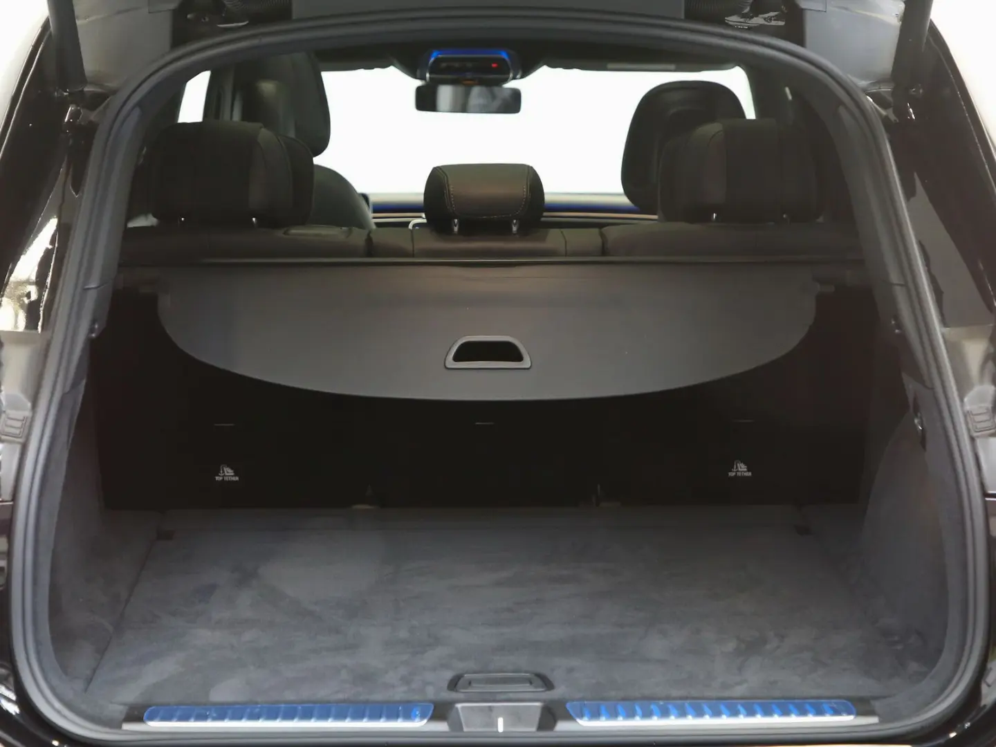 EQS 450 SUV   Electric Art Pano Airmatic MEMORY