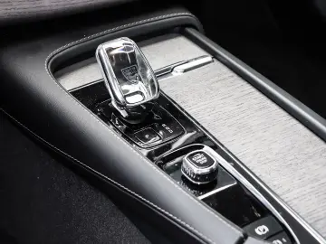 XC90 Ultimate Bright AWD B5