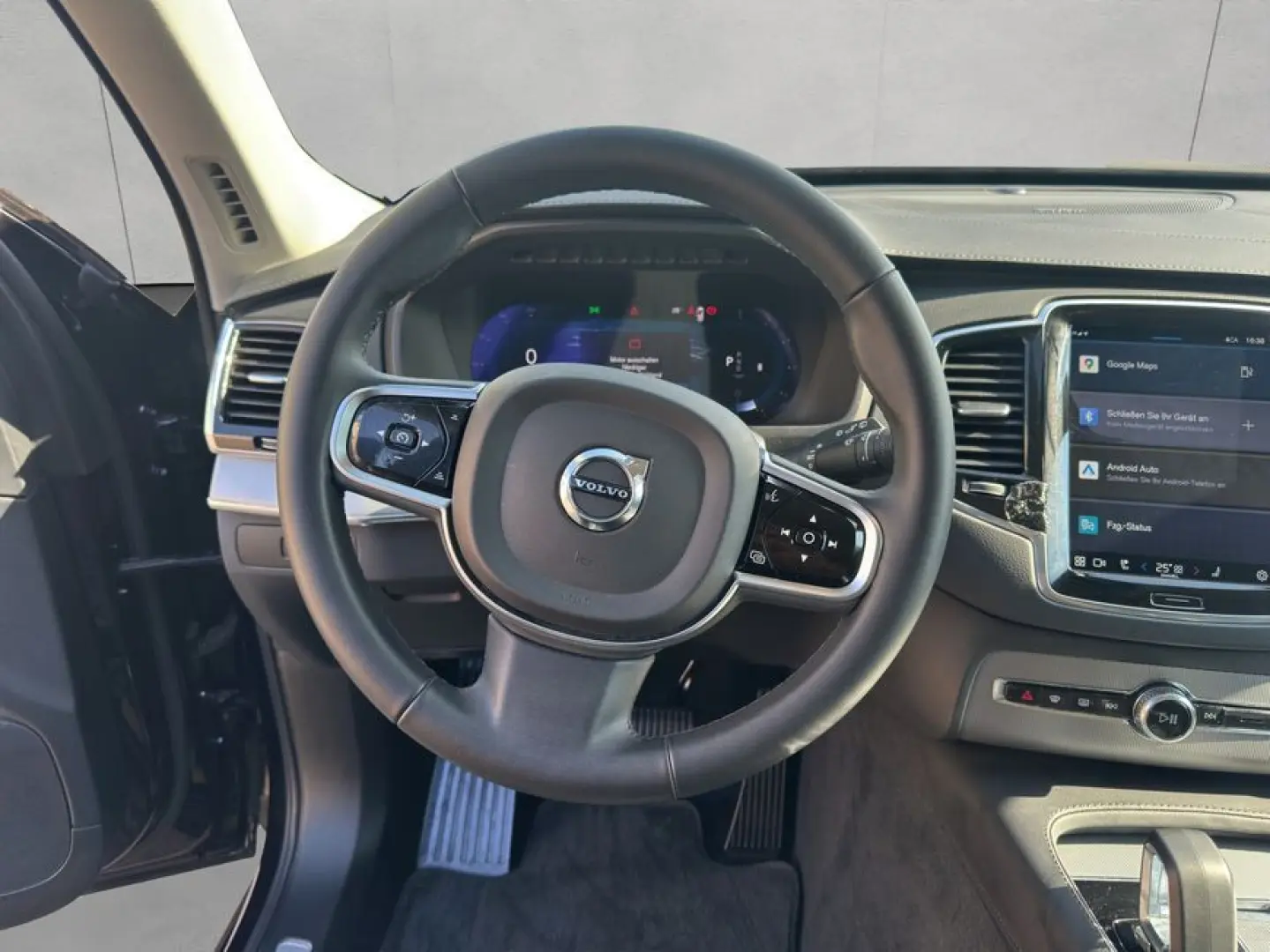 XC90 B5 AWD Plus-Bright
