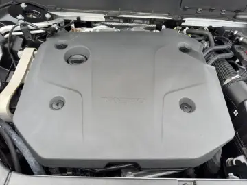 XC90 B5 AWD Plus-Bright