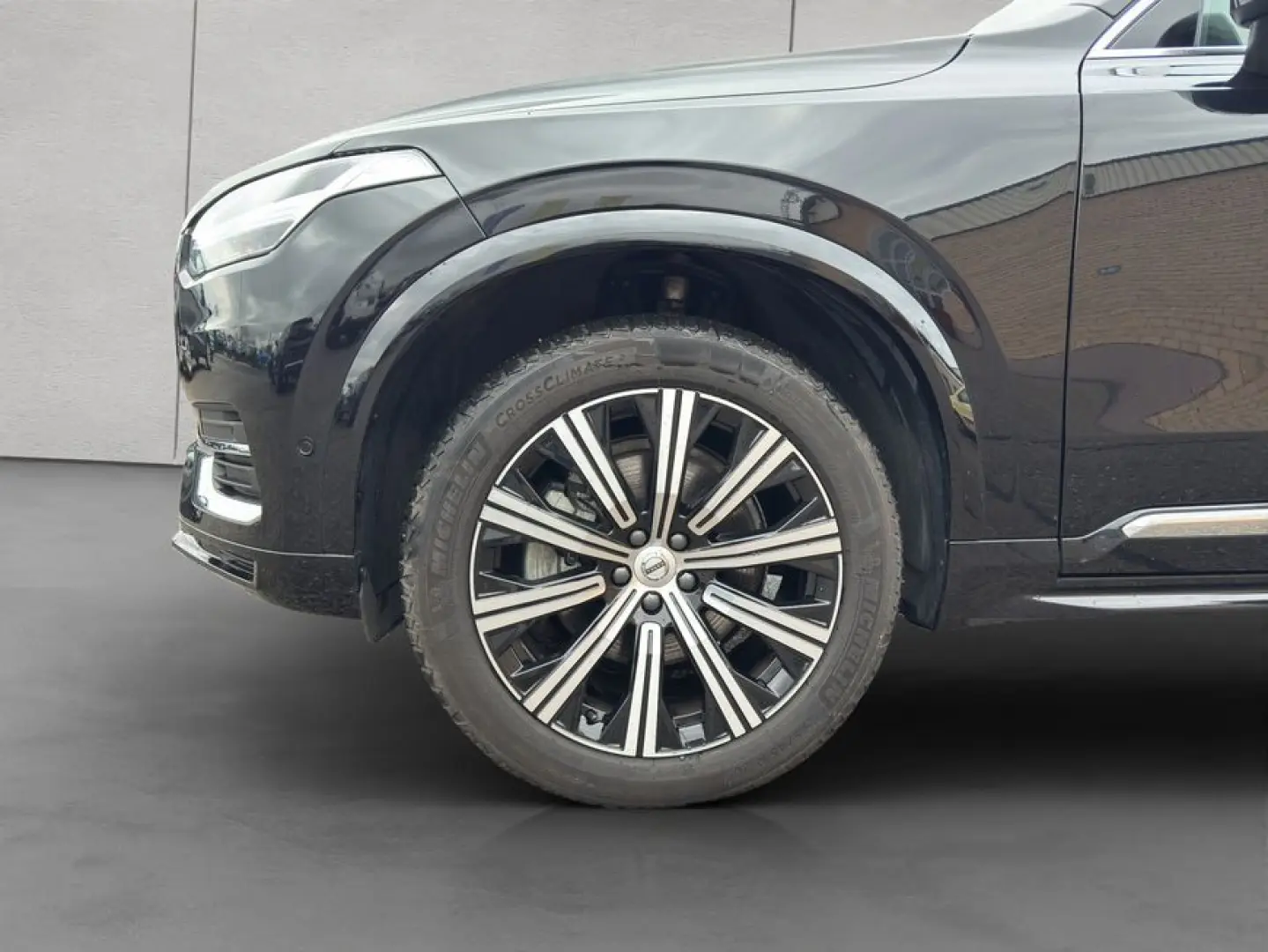 XC90 B5 AWD Plus-Bright