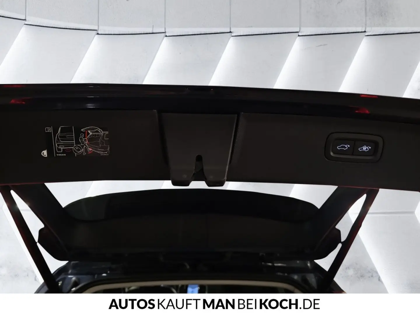 XC90 T8 Recharge AWD Plus Bright