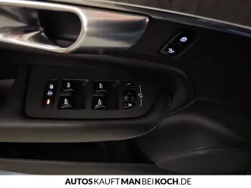 XC90 T8 Recharge AWD Plus Bright