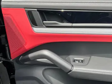 Porsche Cayenne S Coupé  Matrix LED RED Int Sport P.