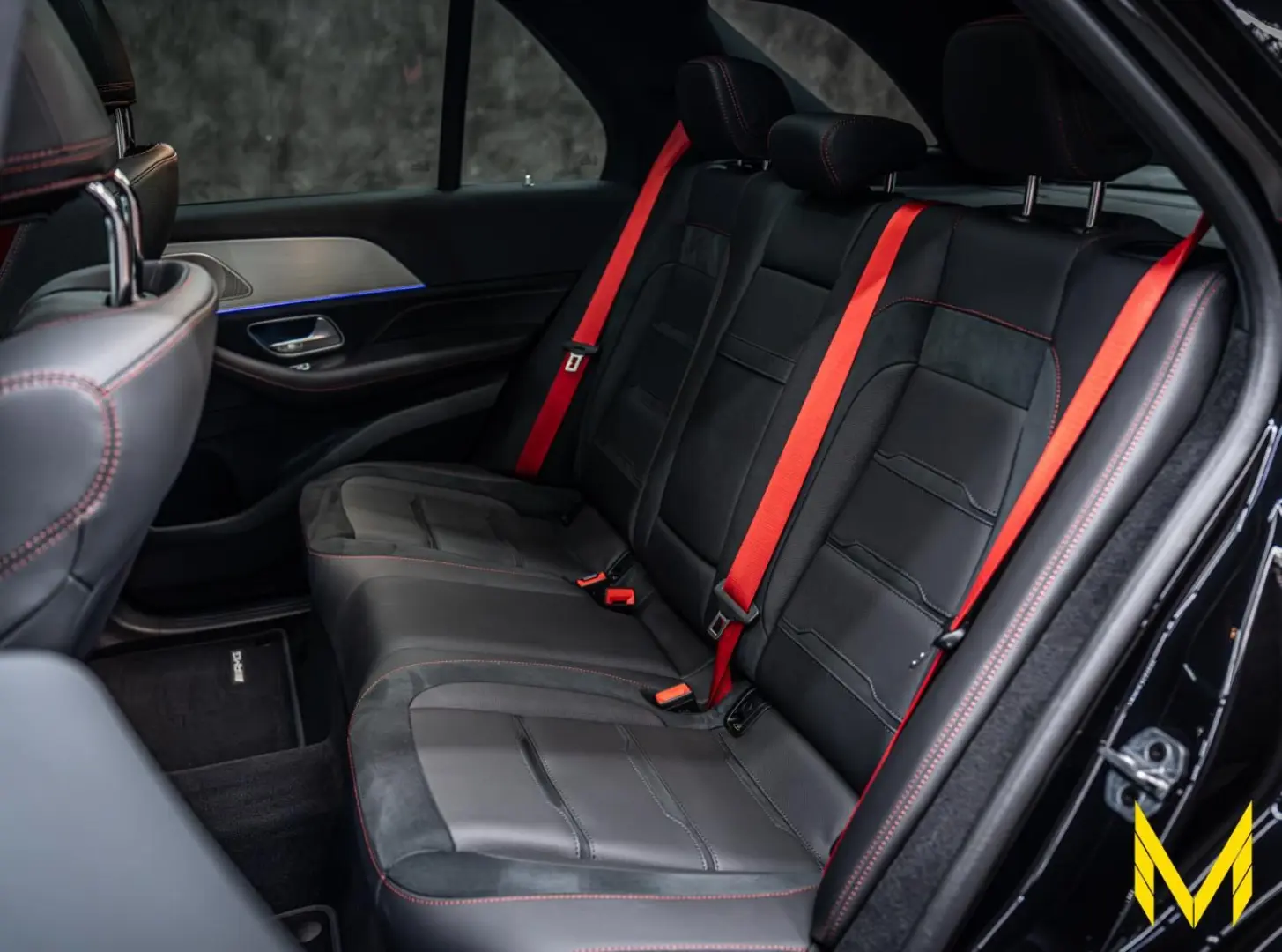 GLE 53 AMG HY4M  MY25 NIGHT AGA PANO AIR AHK DIS