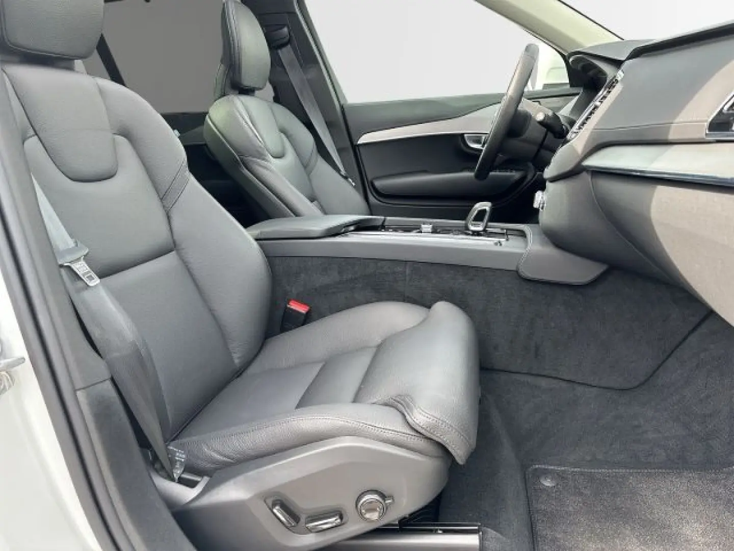 XC90 B5 Diesel AWD Plus Bright