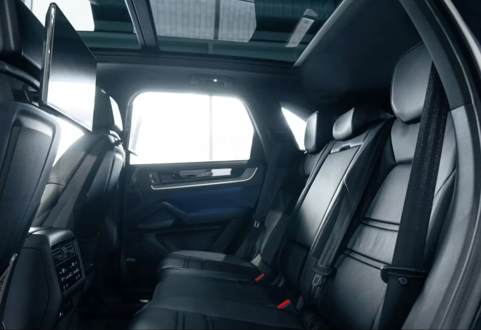 Cayenne S Nachtsicht SoftClose BOSE Luftfederung