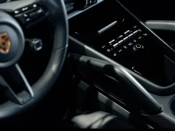 Cayenne S Nachtsicht SoftClose BOSE Luftfederung