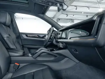 Cayenne S Nachtsicht SoftClose BOSE Luftfederung