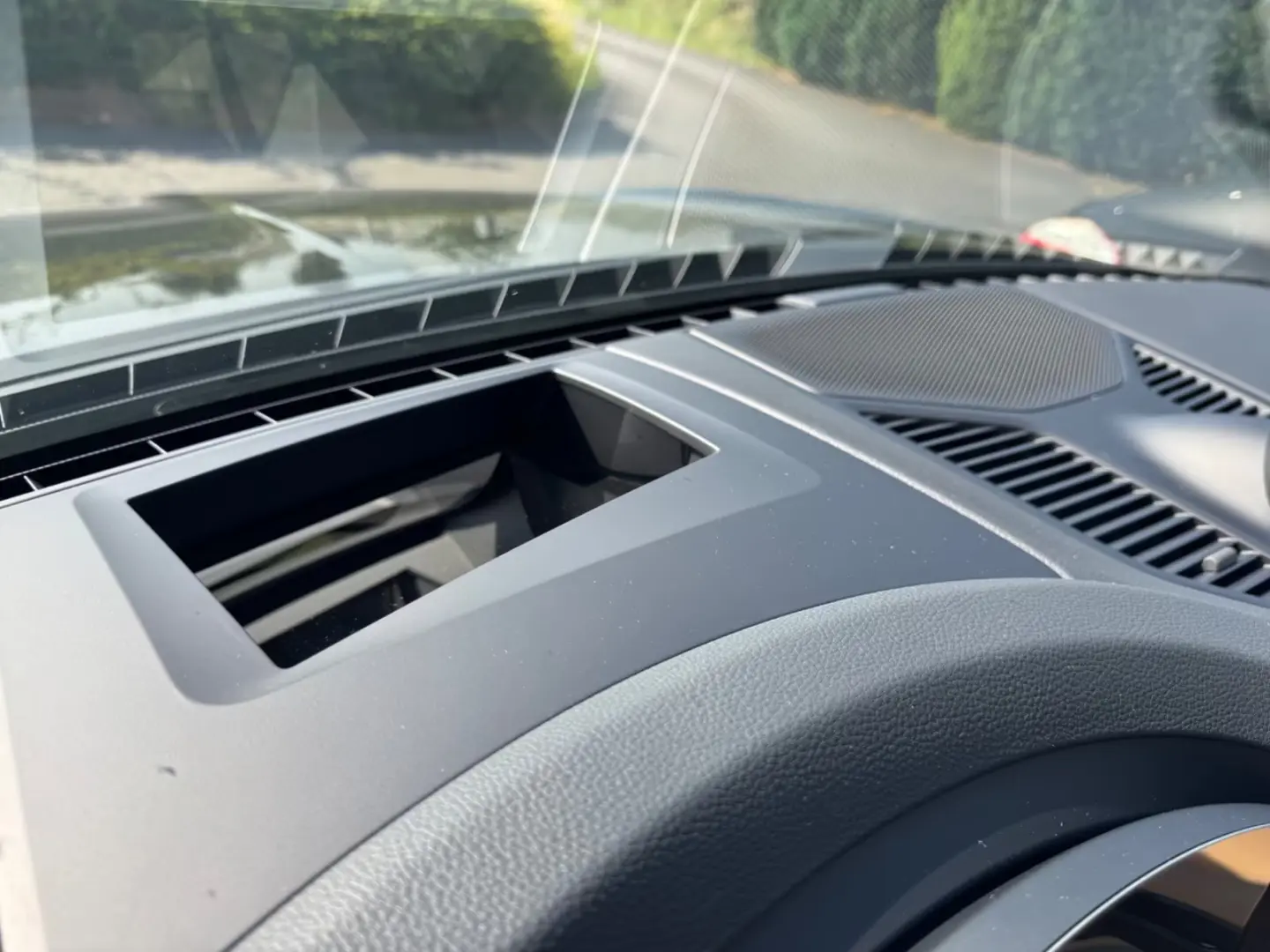 Porsche Cayenne COUPE E-Hybrid AFIȘAJ PASAGER