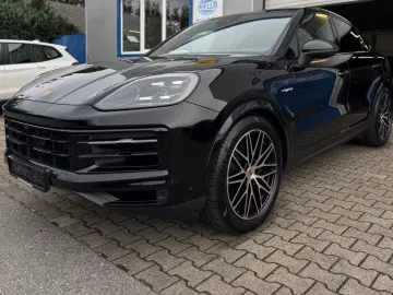 Porsche Cayenne COUPE E-Hybrid AFIȘAJ PASAGER