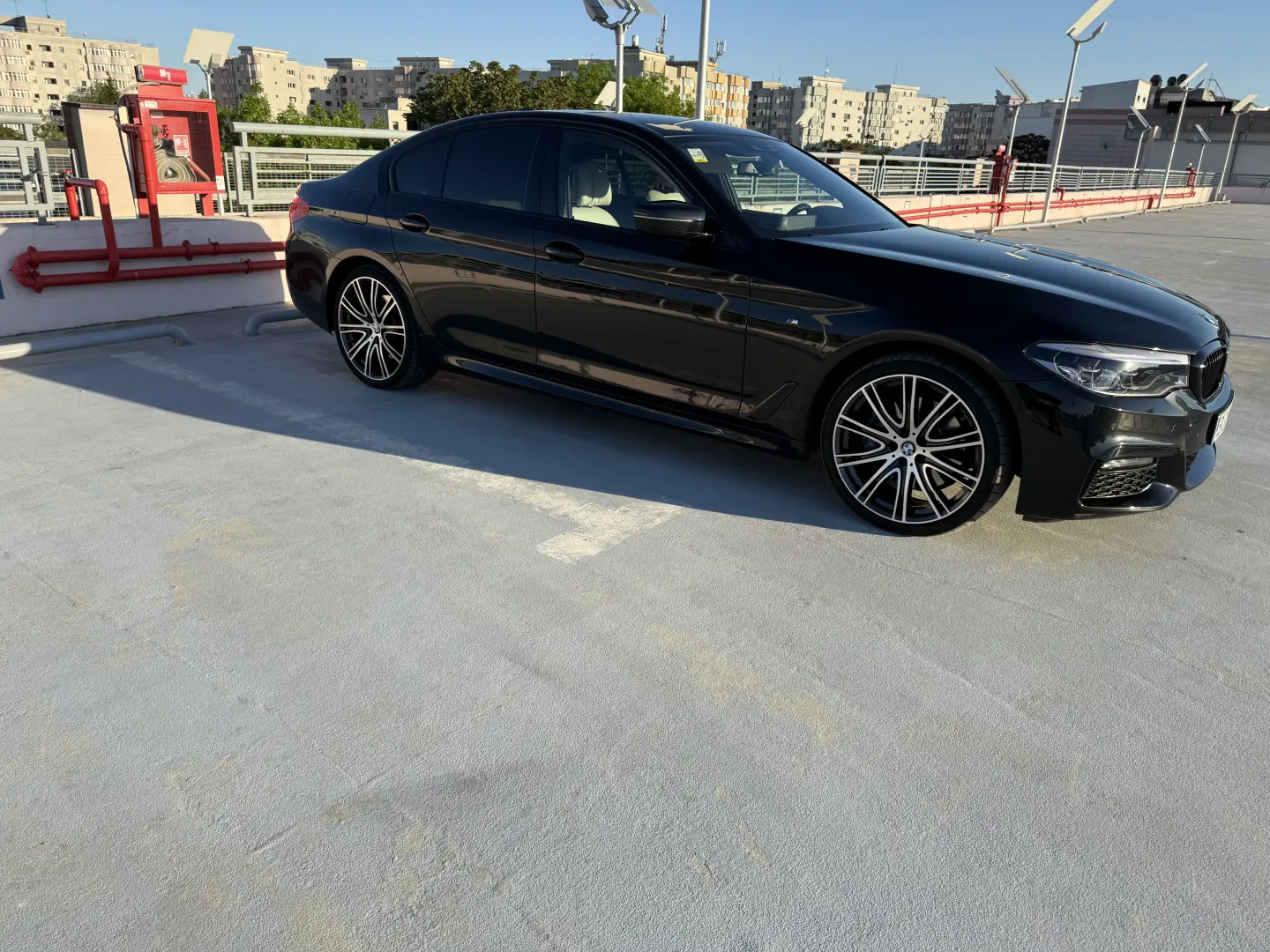 BMW 530