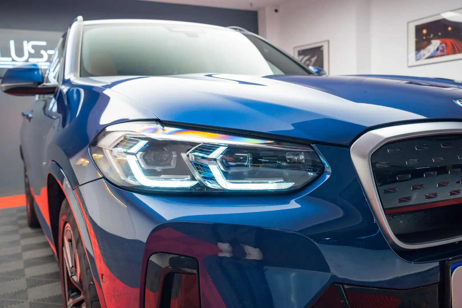 BMW IX3  M Pack   Memory Seats   LED   Camera - Stoc!!!