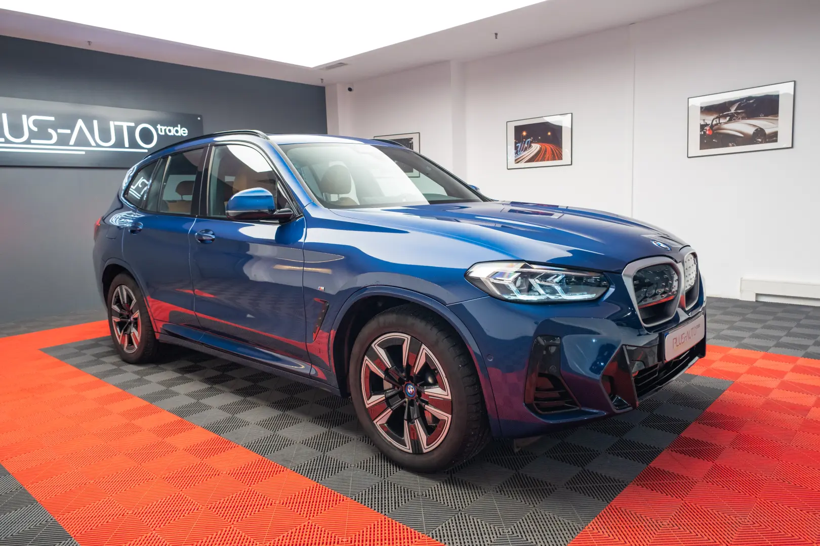 BMW IX3  M Pack   Memory Seats   LED   Camera - Stoc!!!