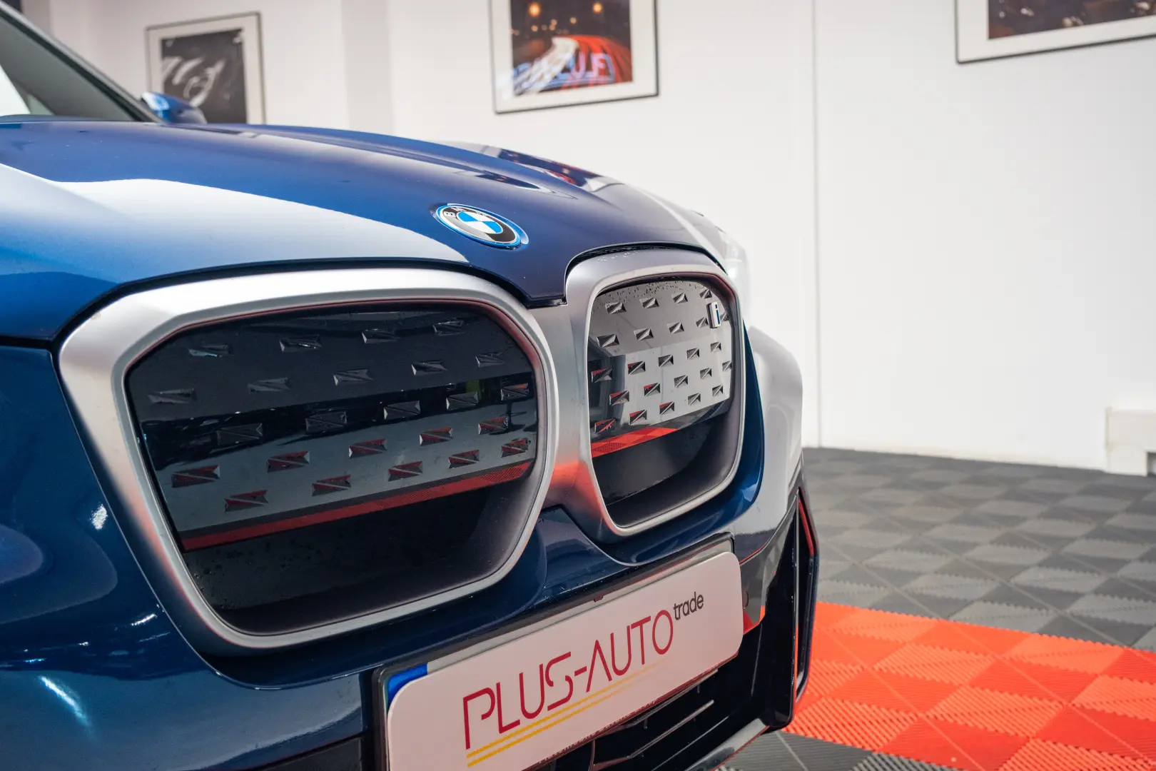 BMW IX3  M Pack   Memory Seats   LED   Camera - Stoc!!!