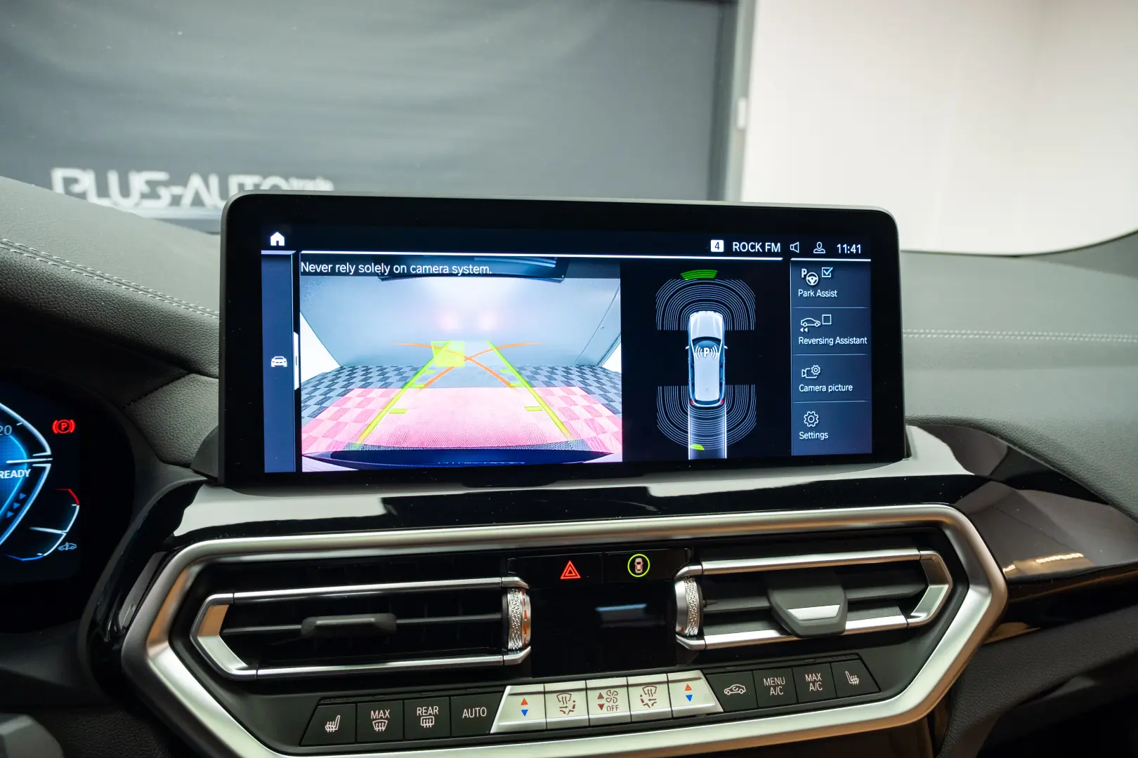 BMW IX3  M Pack   Memory Seats   LED   Camera - Stoc!!!