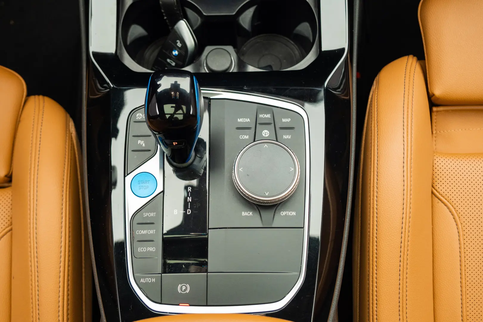 BMW IX3  M Pack   Memory Seats   LED   Camera - Stoc!!!