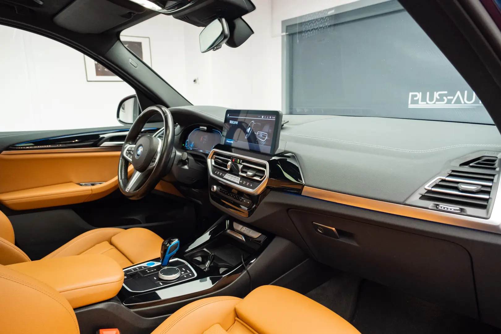 BMW IX3  M Pack   Memory Seats   LED   Camera - Stoc!!!