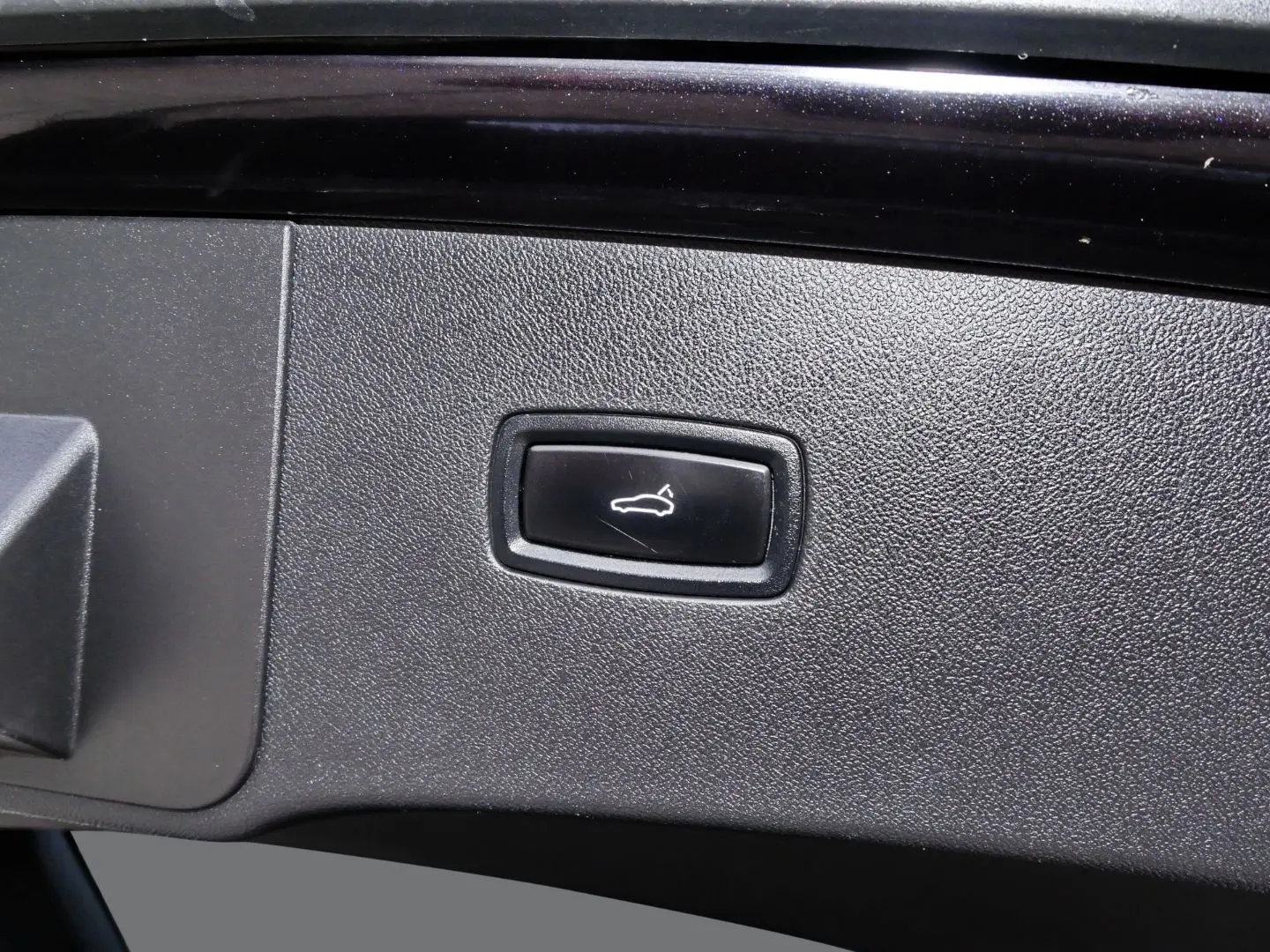 Cayenne E-Hybrid Coupe Sport Design Sportabgas 7