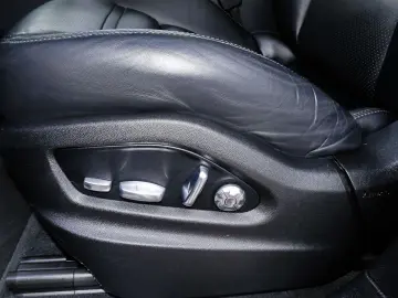 Cayenne E-Hybrid Coupe Sport Design Sportabgas 7