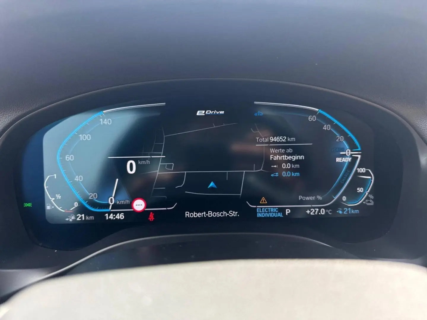 X3 30e xDr Keyless HUD 360  ACC AmbientL