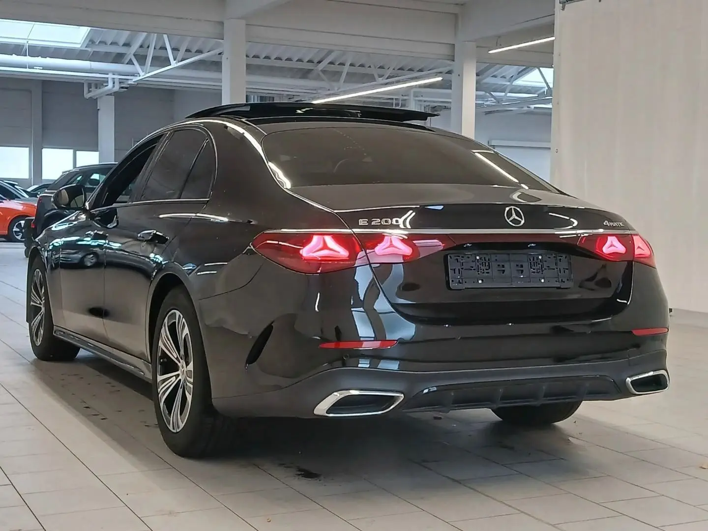 E 200 E -Klasse Lim. E 200 4Matic AMG Line