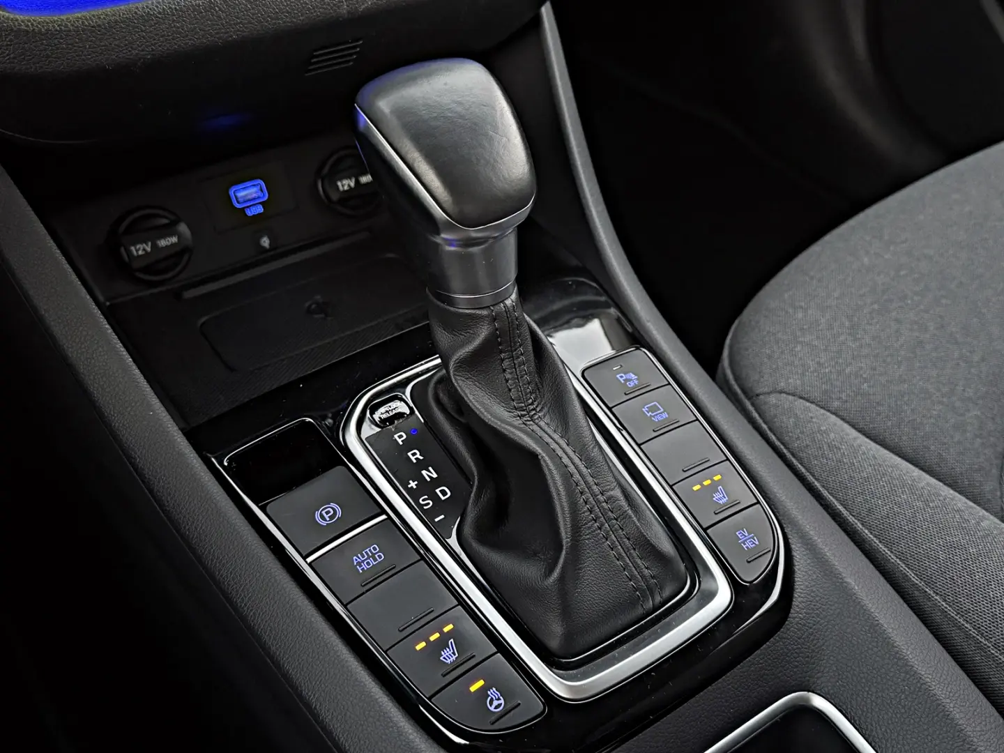 Hyundai IONIQ STYLE 1.6 Plug-In Hybrid