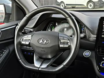 Hyundai IONIQ STYLE 1.6 Plug-In Hybrid