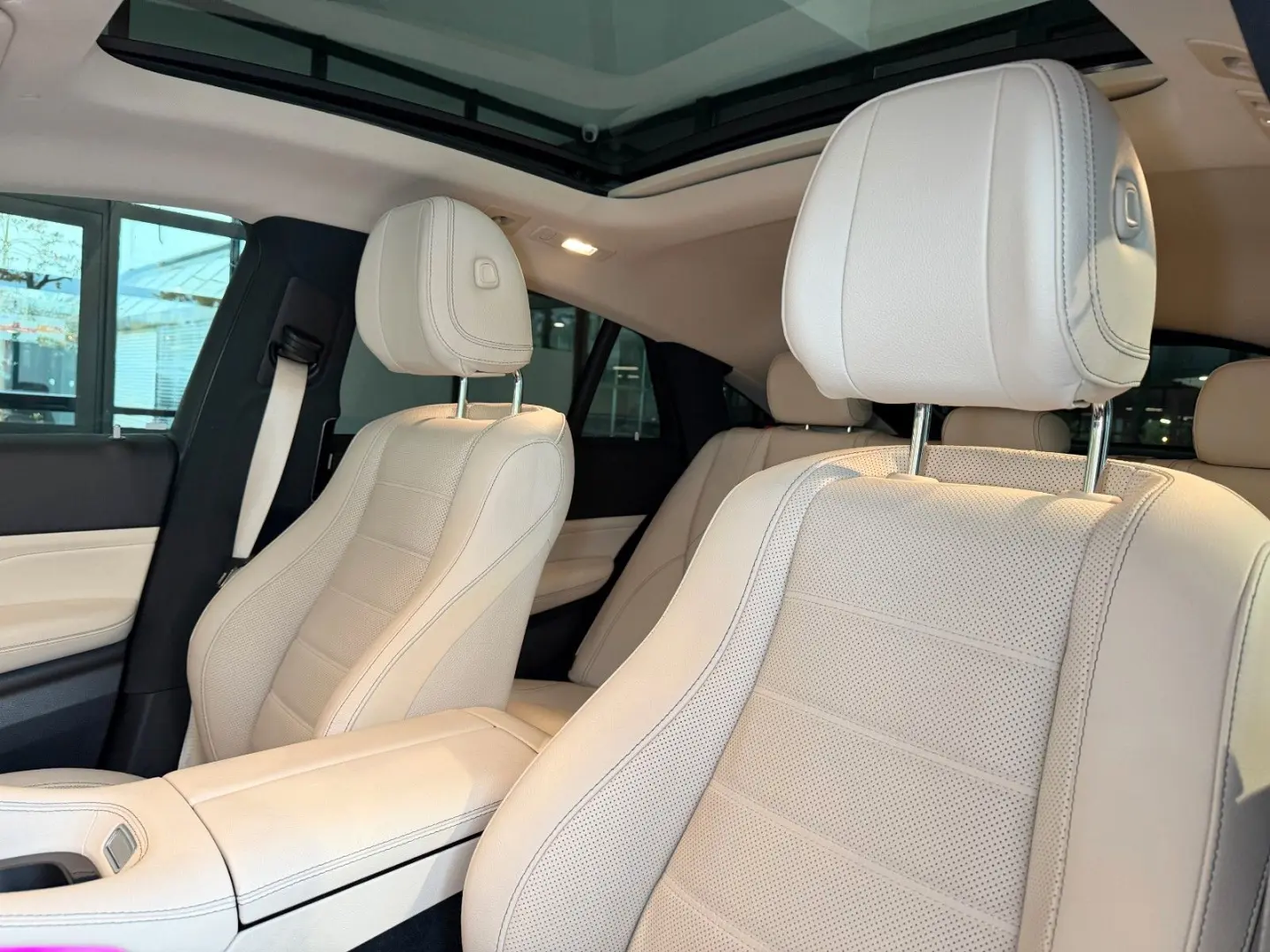 GLE 350E 4M COUPE AMG EXCLUSIVE PANO MASSAGE HUD