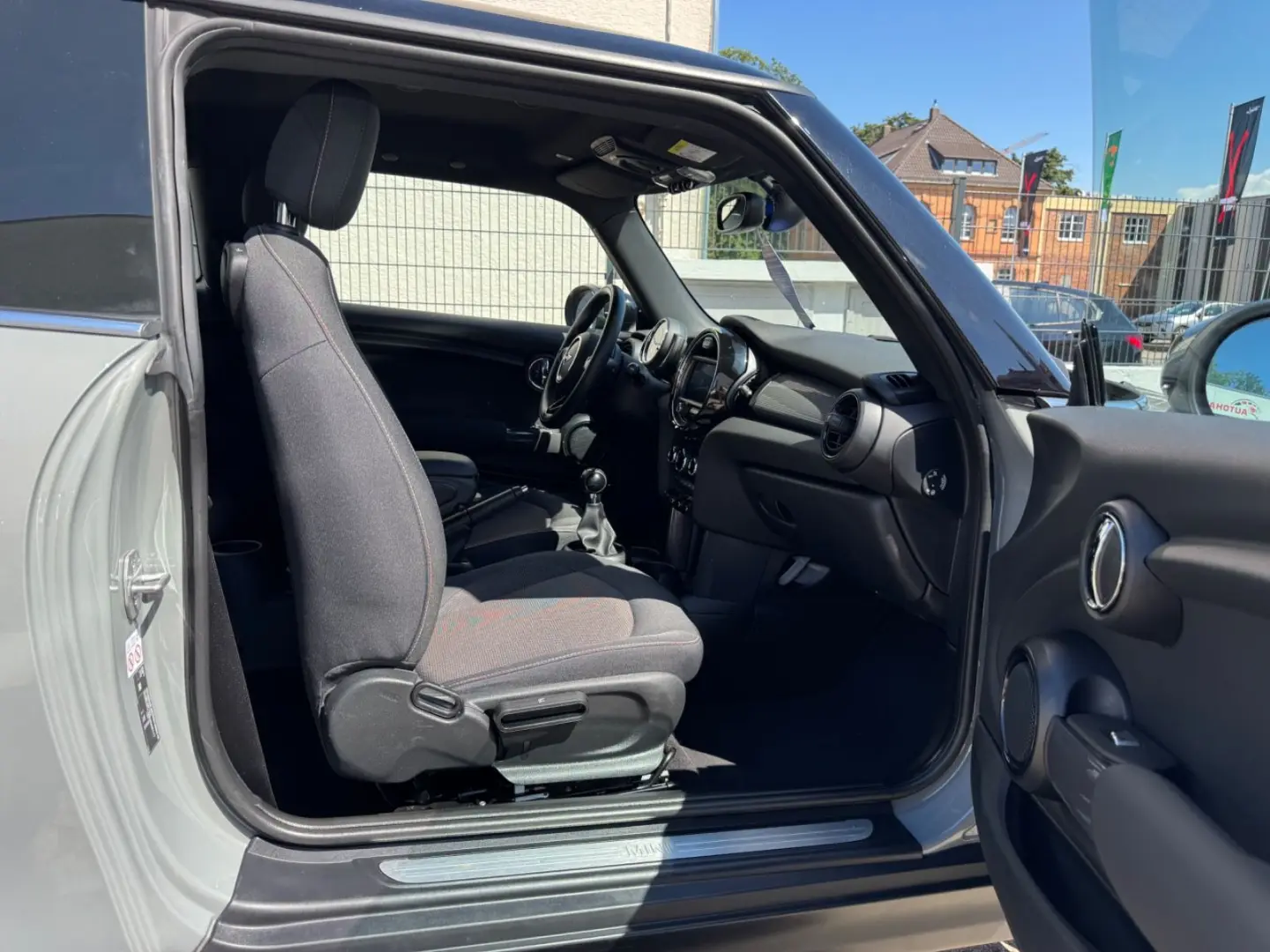 COOPER 1.5 PEPPER II 1HD PDC LED NAV CARP SH 19%