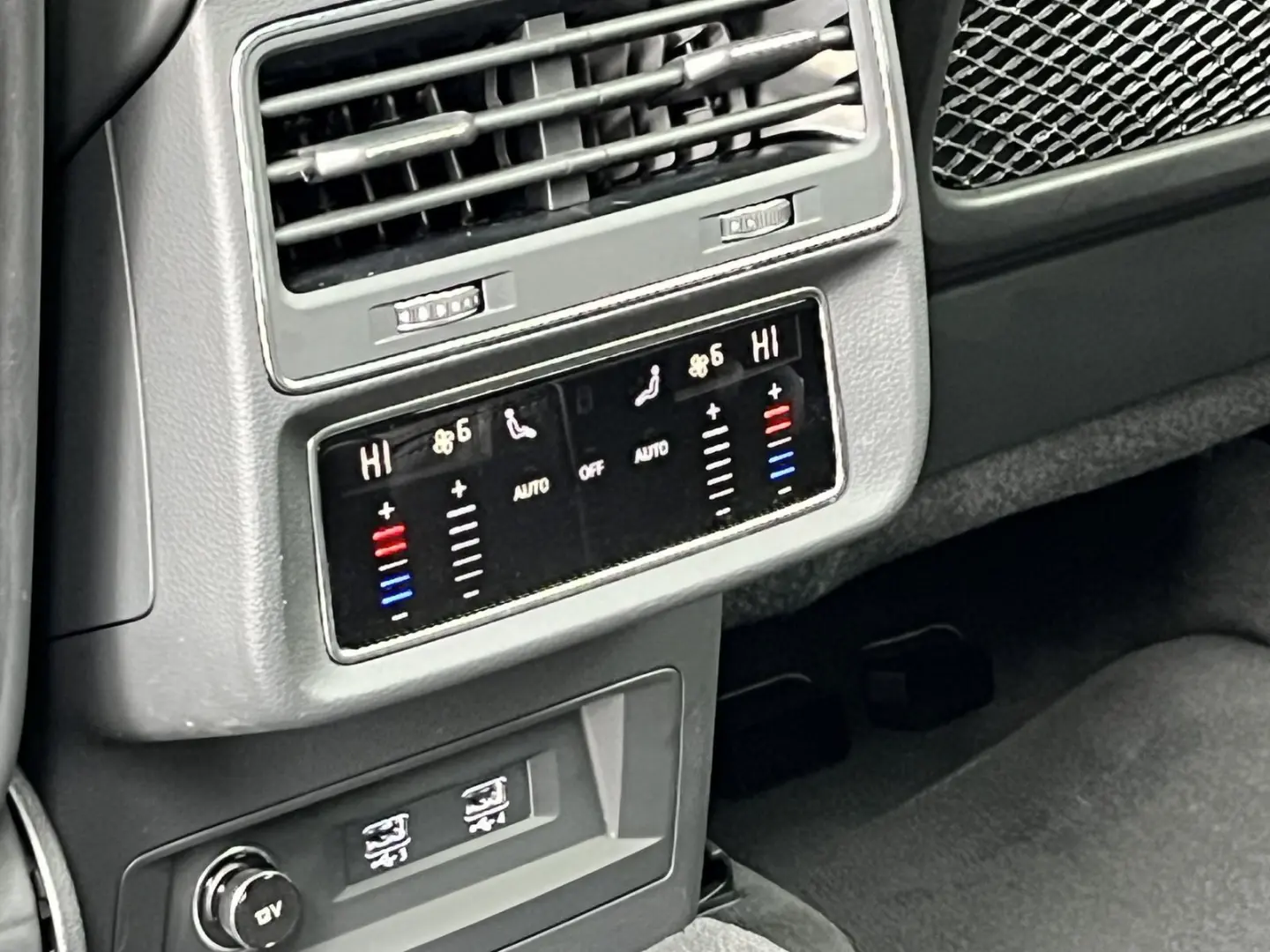 Q8 S-Line SoftClose Matrix HeadUp  B&O