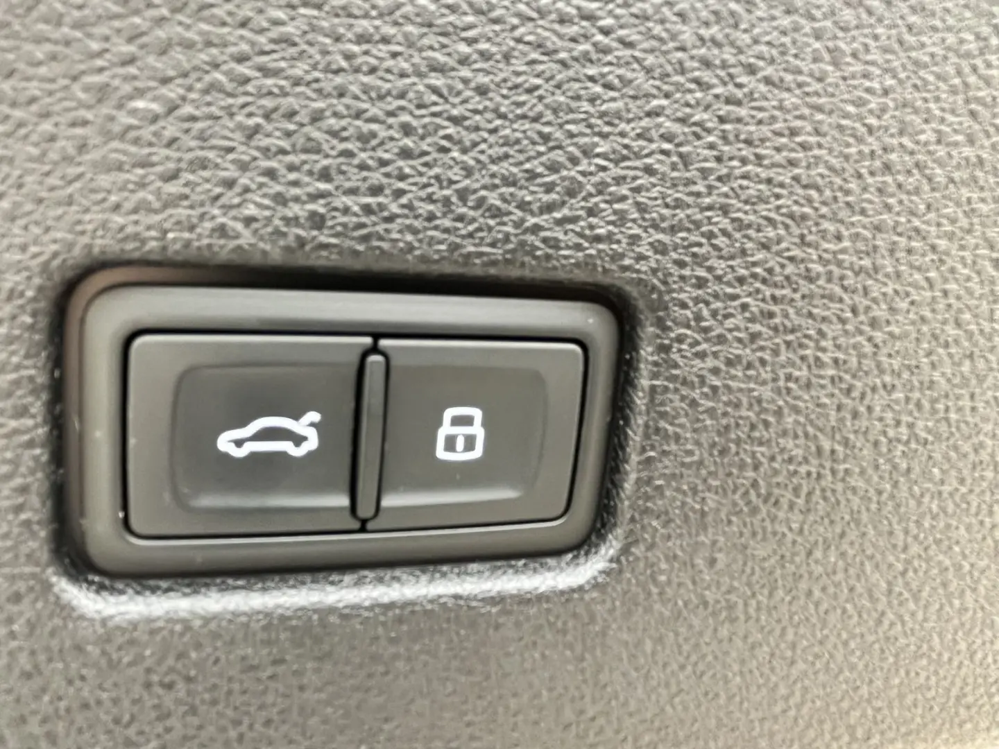 Q8 S-Line SoftClose Matrix HeadUp  B&O