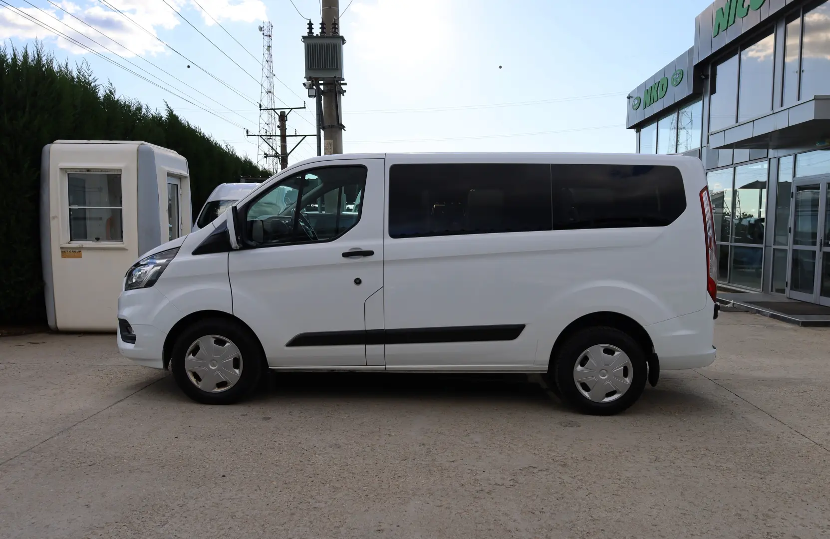 Ford Transit Custom L1H1 8 1 Locuri 2.0D 105CP