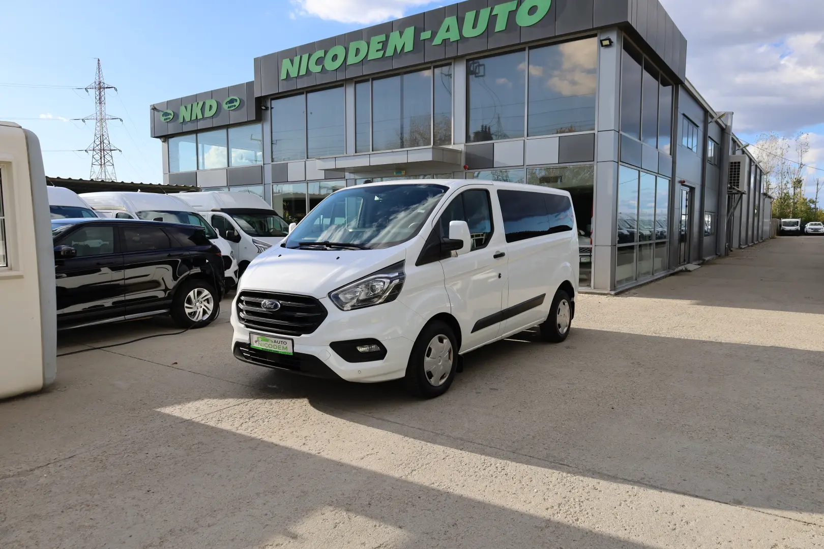 Ford Transit Custom L1H1 8 1 Locuri 2.0D 105CP