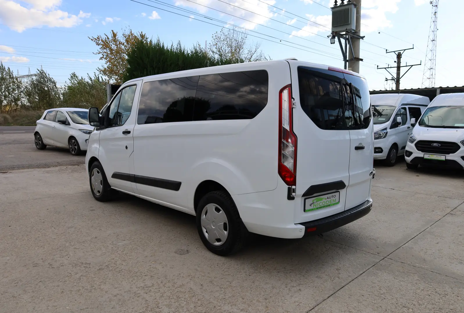 Ford Transit Custom L1H1 8 1 Locuri 2.0D 105CP