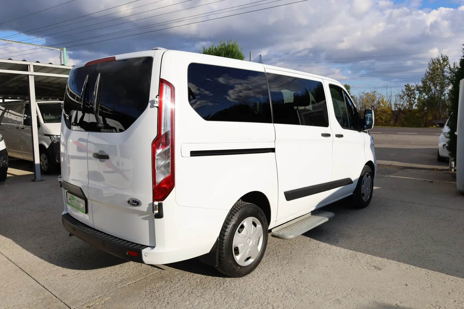 Ford Transit Custom L1H1 8 1 Locuri 2.0D 105CP