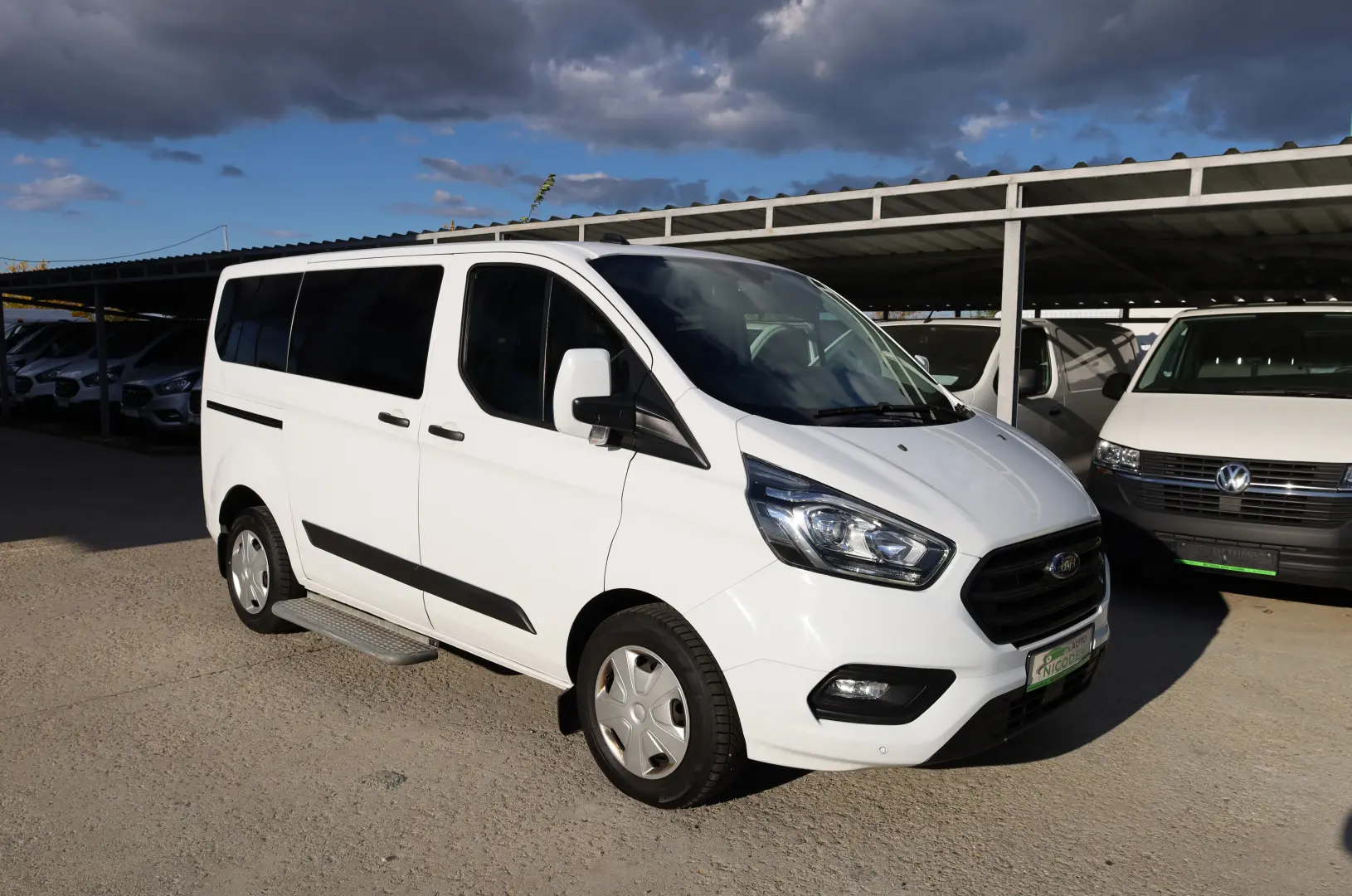 Ford Transit Custom L1H1 8 1 Locuri 2.0D 105CP