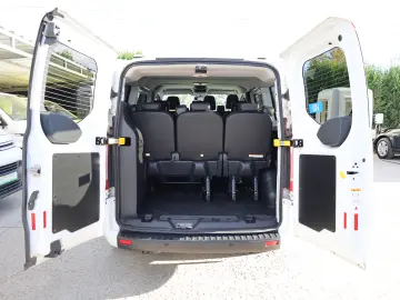 Ford Transit Custom L1H1 8 1 Locuri 2.0D 105CP