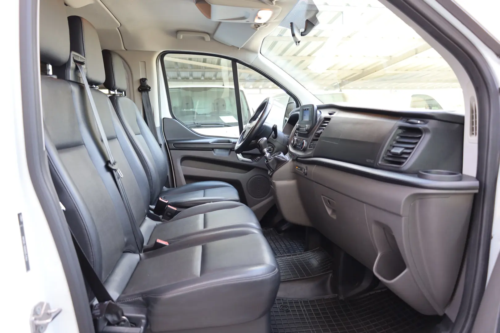 Ford Transit Custom L1H1 8 1 Locuri 2.0D 105CP