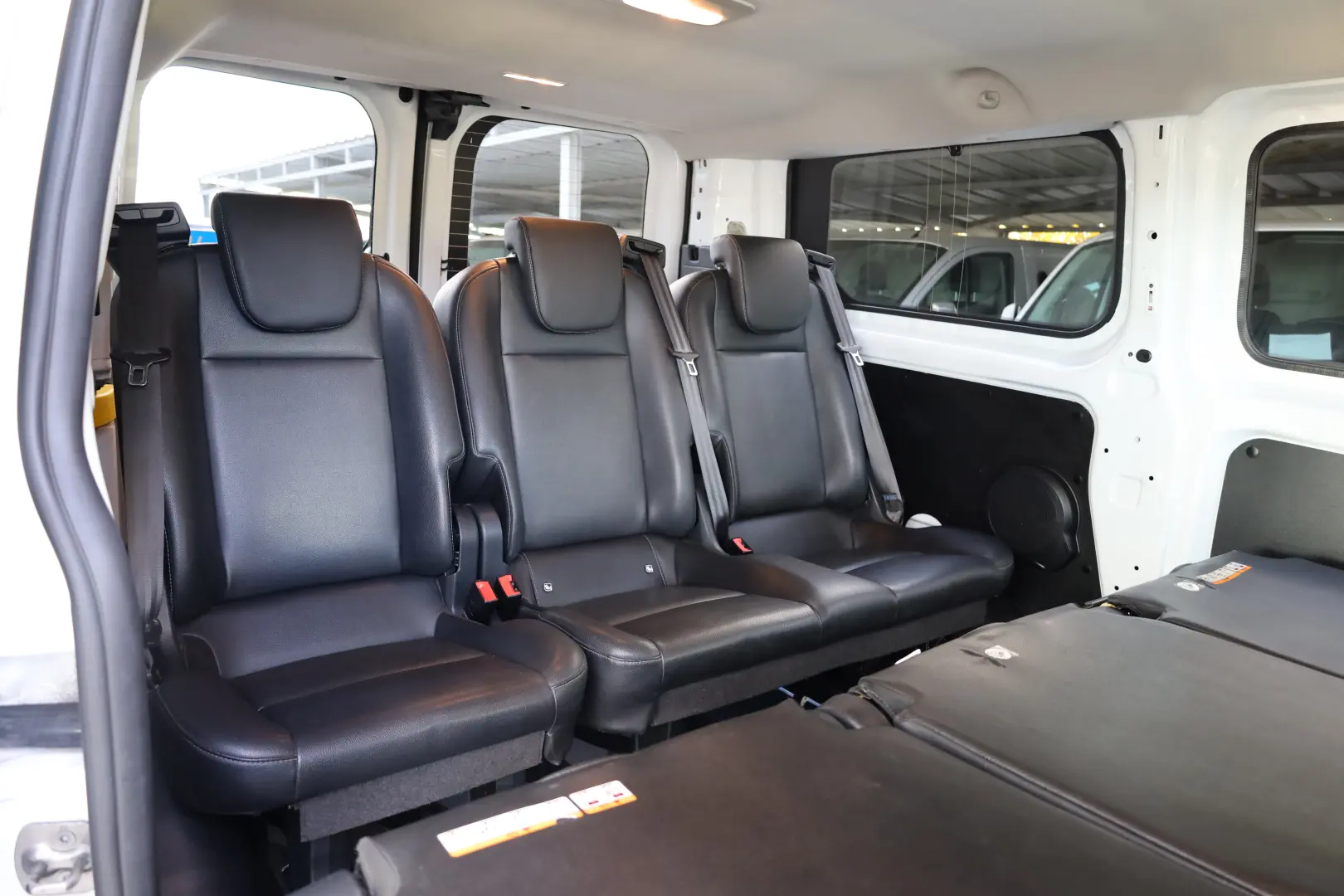 Ford Transit Custom L1H1 8 1 Locuri 2.0D 105CP