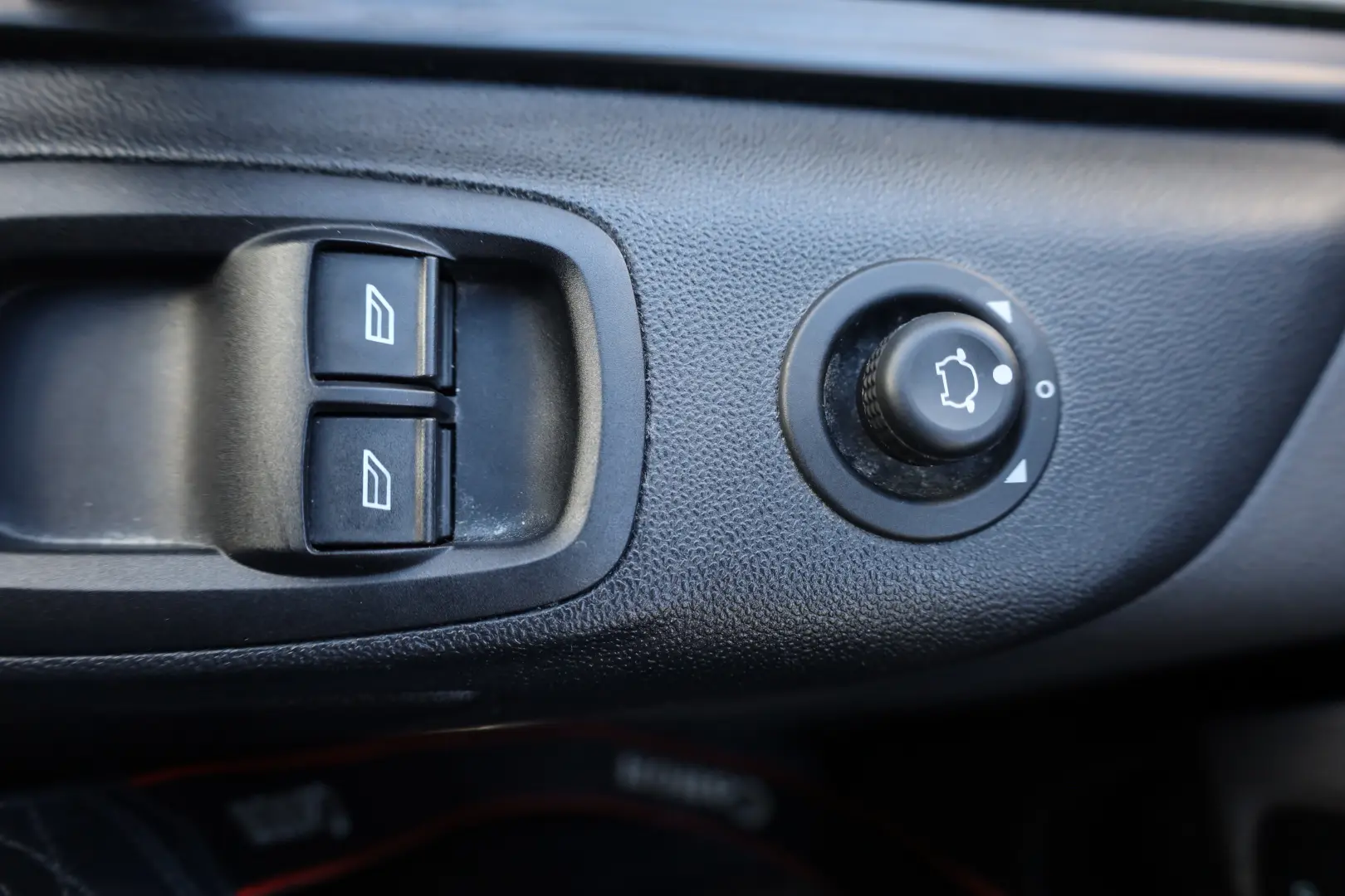 Ford Transit Custom L1H1 8 1 Locuri 2.0D 105CP