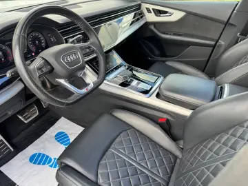 Audi Q8 50 TDI quattro S-LINE PLUS