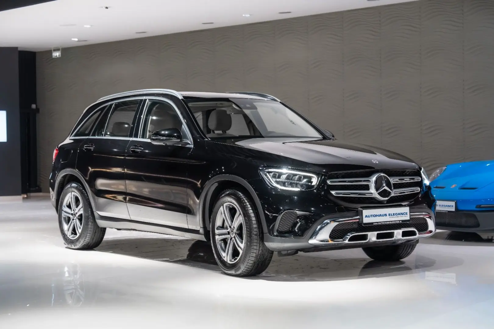 GLC 400d 4Matic LED PANO LEDER NAVI 360 KAM DAB