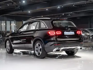 GLC 400d 4Matic LED PANO LEDER NAVI 360 KAM DAB