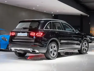 GLC 400d 4Matic LED PANO LEDER NAVI 360 KAM DAB