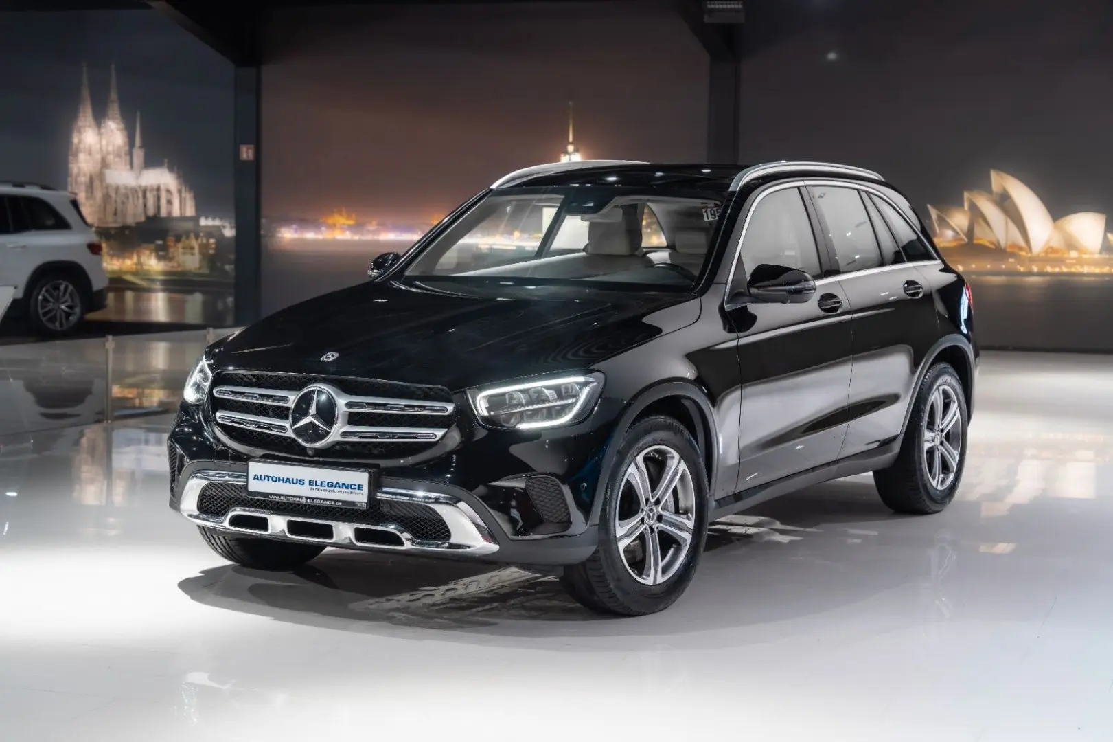 GLC 400d 4Matic LED PANO LEDER NAVI 360 KAM DAB