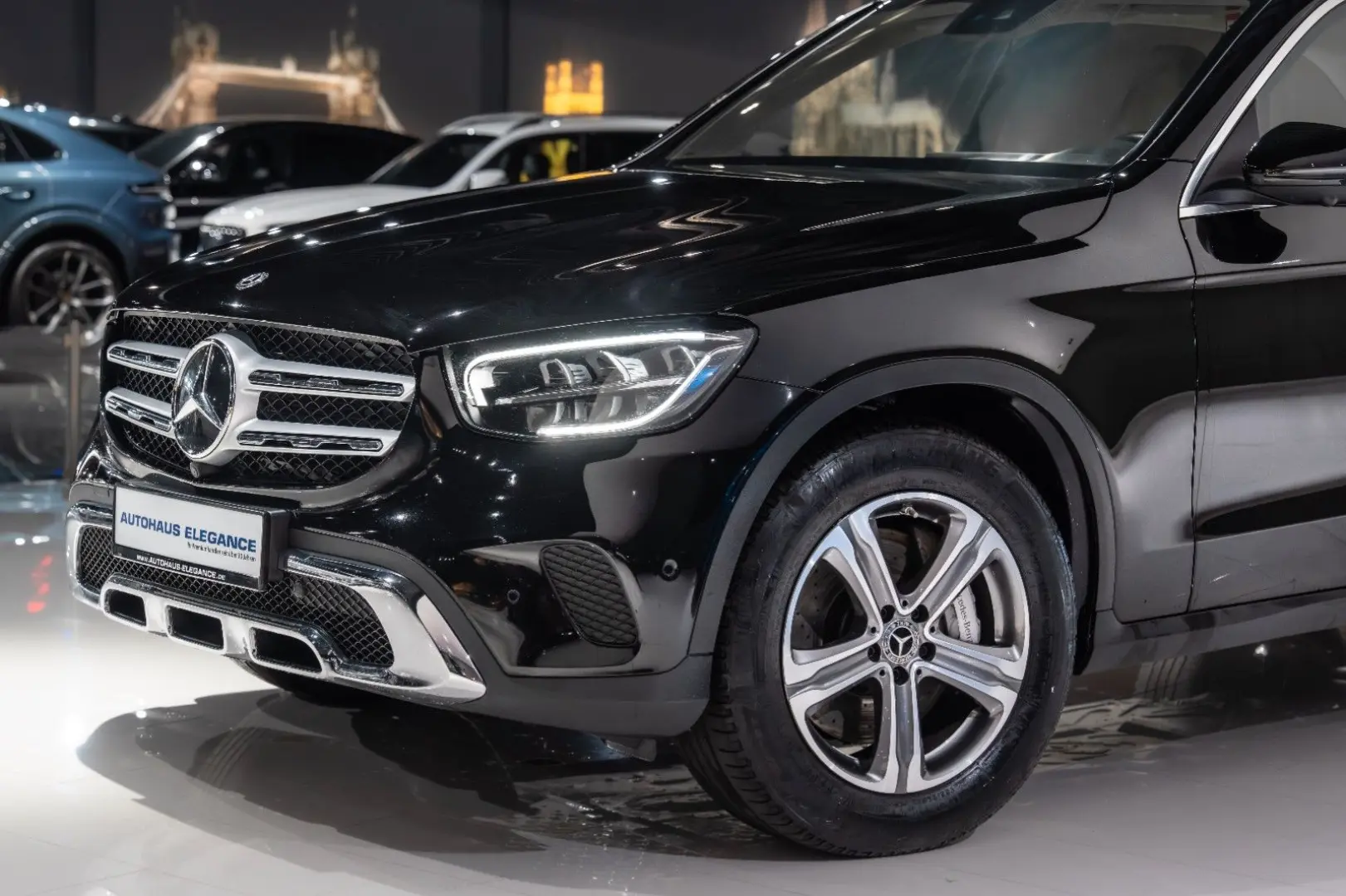 GLC 400d 4Matic LED PANO LEDER NAVI 360 KAM DAB